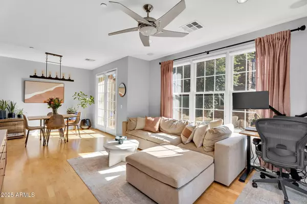 Phoenix, AZ 85016,2446 E ROMA Avenue