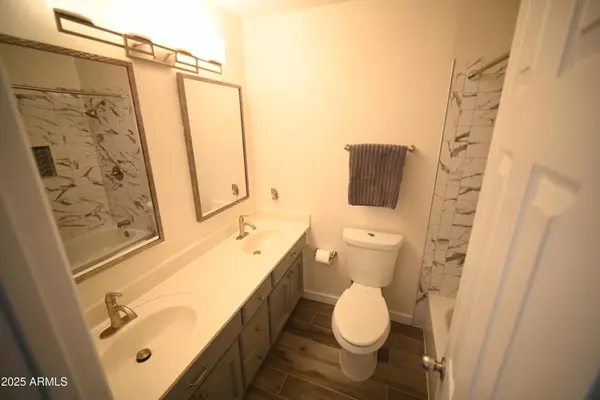 Chandler, AZ 85225,692 E TYSON Street