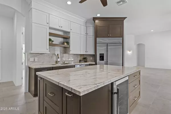 Phoenix, AZ 85086,2617 W DESERT HILLS Drive