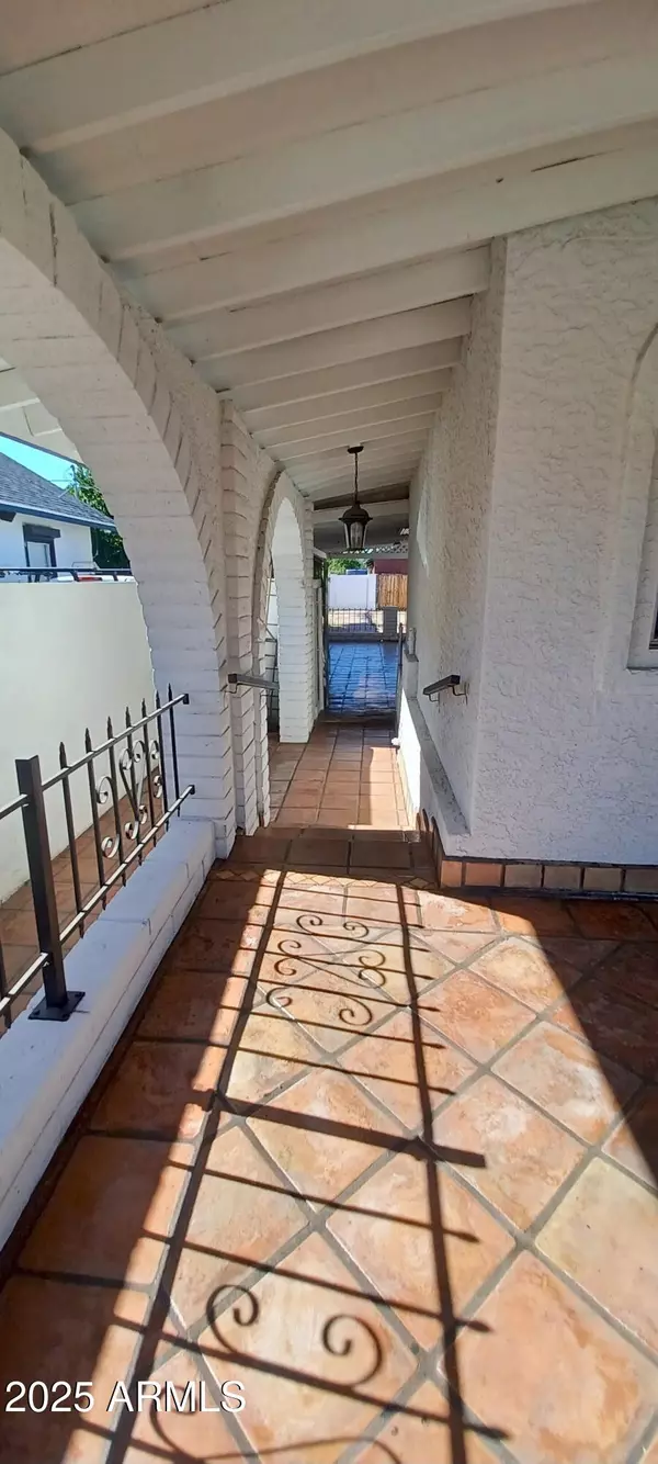 Phoenix, AZ 85007,710 N 9TH Avenue