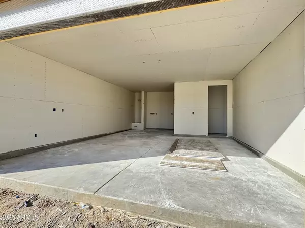 Waddell, AZ 85355,15720 W CAMDEN Avenue