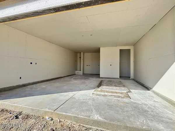 Waddell, AZ 85355,15720 W CAMDEN Avenue