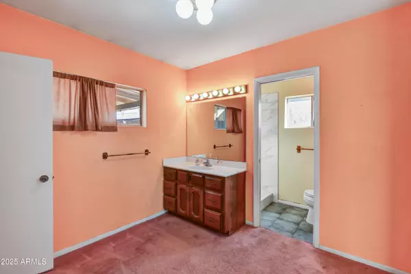 Phoenix, AZ 85015,3321 N 17TH Drive