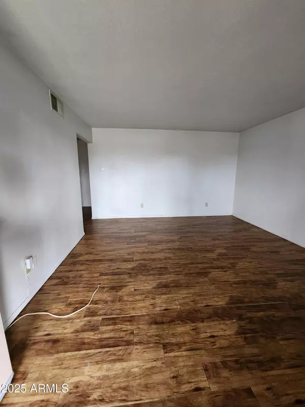 Phoenix, AZ 85019,3826 W FLYNN Lane