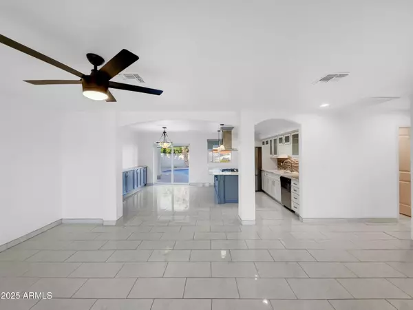 Scottsdale, AZ 85250,8414 E ORANGE BLOSSOM Lane