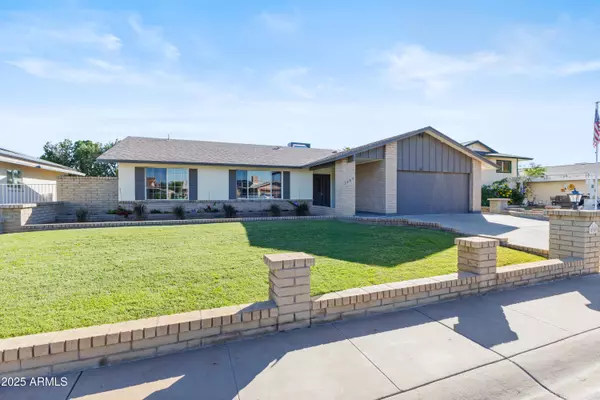 5349 W ACAPULCO Lane, Glendale, AZ 85306