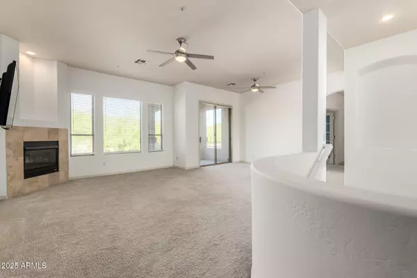 Scottsdale, AZ 85260,16420 N THOMPSON PEAK Parkway #2018