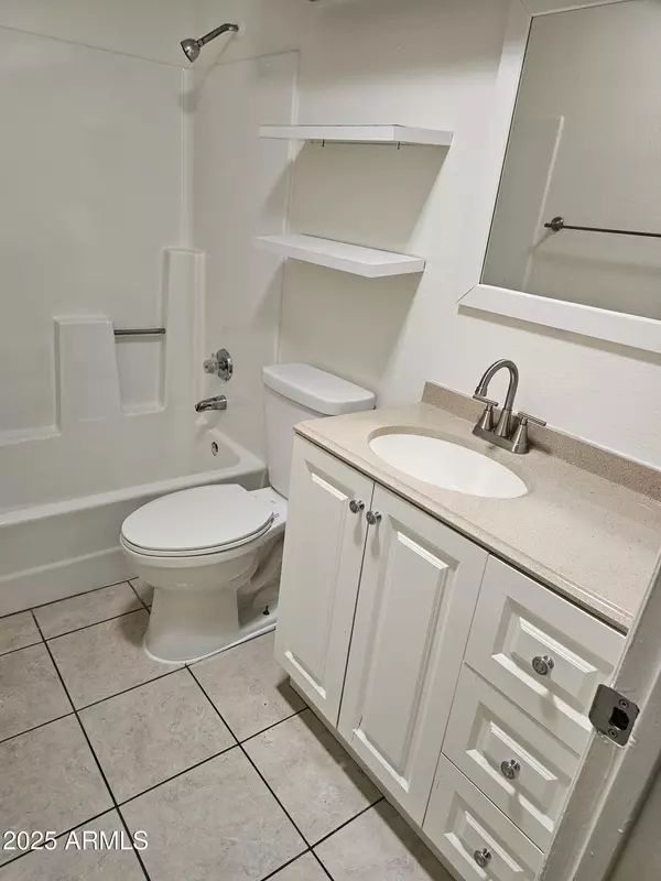 Tempe, AZ 85282,633 W SOUTHERN Avenue #1118