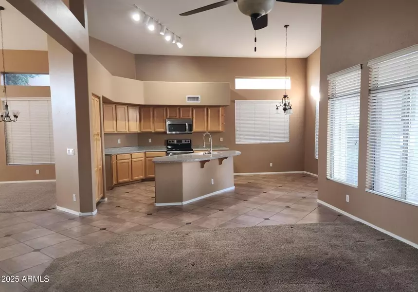 3530 S MCCLELLAND Drive, Chandler, AZ 85248