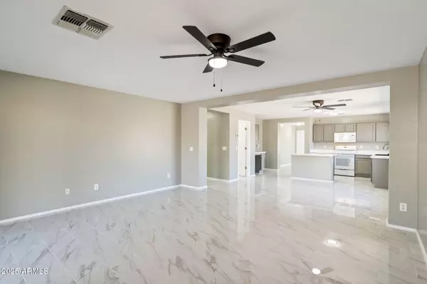 Phoenix, AZ 85041,2922 W DUNBAR Drive