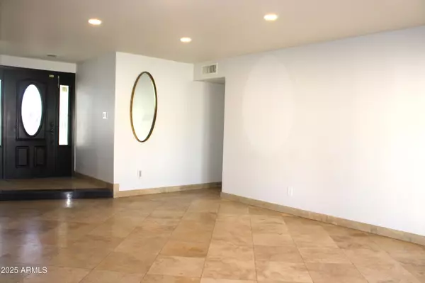 Phoenix, AZ 85040,4046 E HIDALGO Avenue