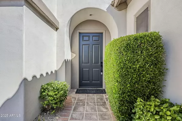 Phoenix, AZ 85086,2910 W DONATELLO Drive