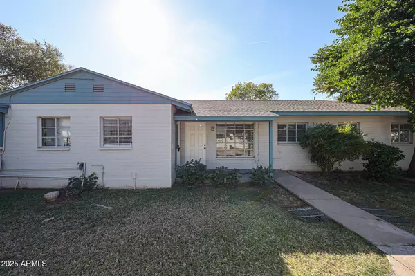 Phoenix, AZ 85015,2945 N 19TH Avenue #67