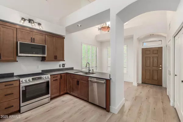 Fountain Hills, AZ 85268,11022 N INDIGO Drive #120