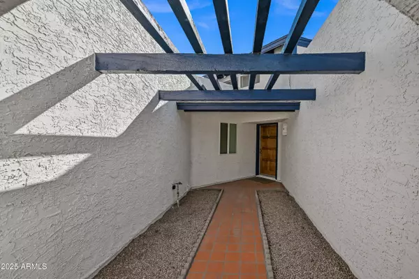 Scottsdale, AZ 85250,7725 E ROVEY Avenue