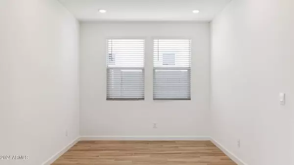 Peoria, AZ 85383,6955 W BUCKHORN Trail