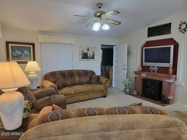 Florence, AZ 85132,910 E YUMA Court