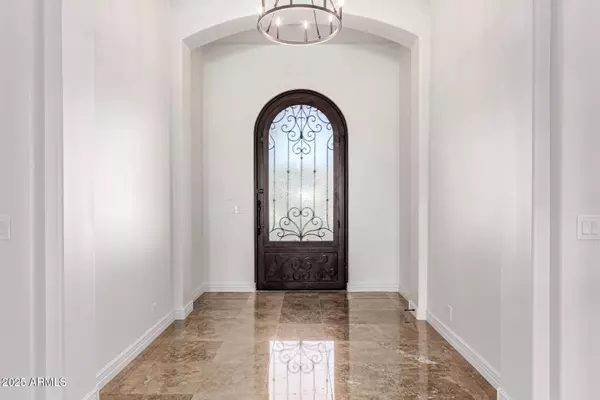 Chandler, AZ 85249,2137 E Teakwood Place