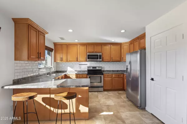 Phoenix, AZ 85033,4033 N 78TH Avenue