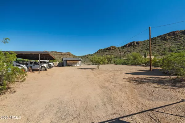 Phoenix, AZ 85086,732 E HONDA BOW Road