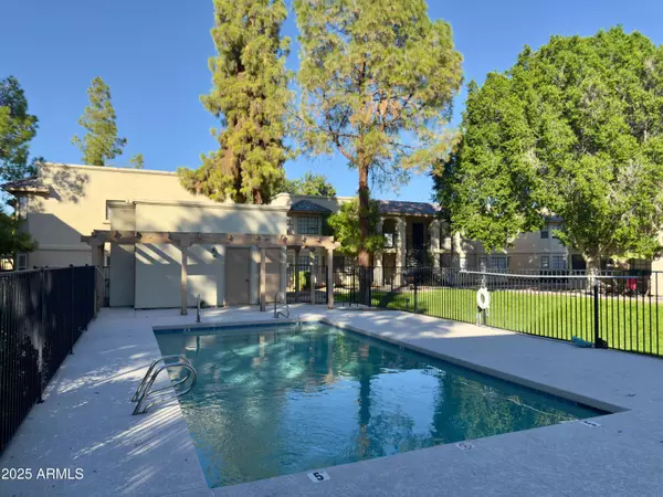 Mesa, AZ 85202,925 S LONGMORE -- #109