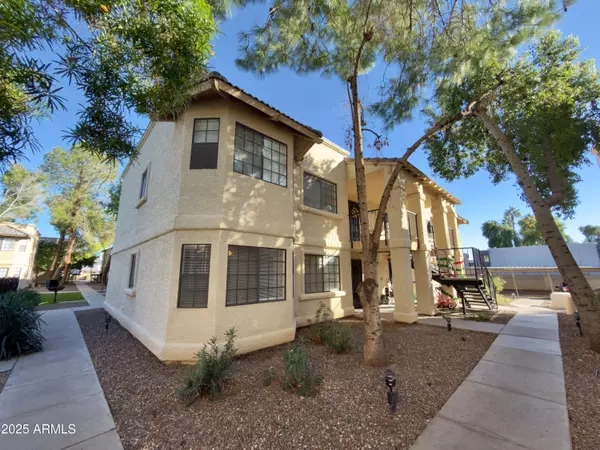 925 S LONGMORE -- #109, Mesa, AZ 85202