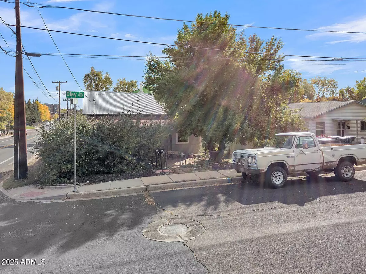 Flagstaff, AZ 86001,903 W CLAY Avenue