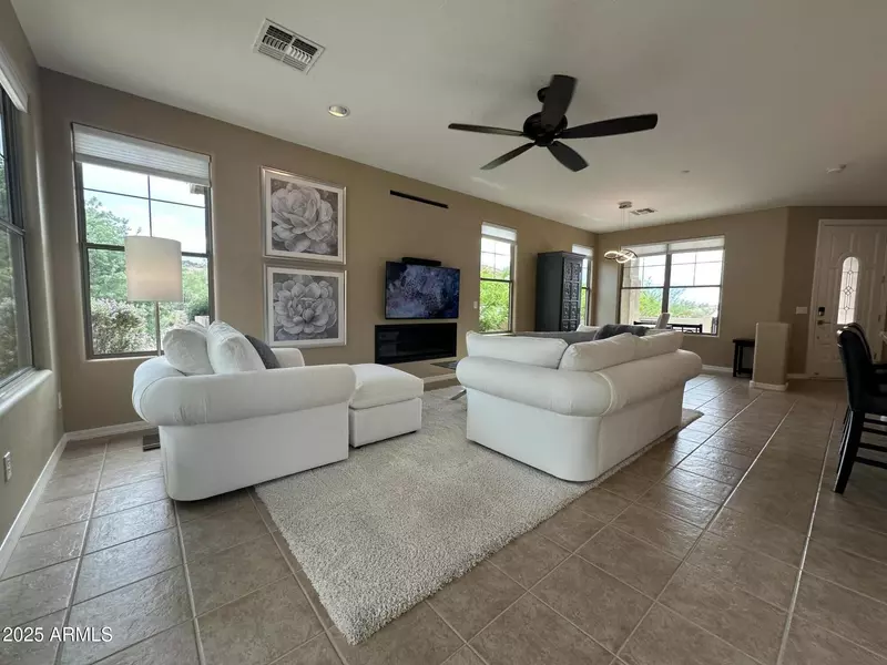 11489 E RAINTREE Drive, Scottsdale, AZ 85255