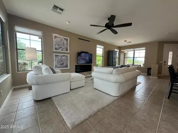 11489 E RAINTREE Drive, Scottsdale, AZ 85255