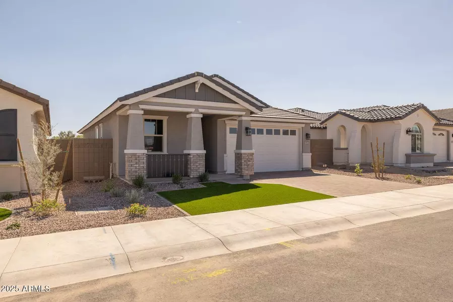 18953 W MONTEROSA Street, Litchfield Park, AZ 85340