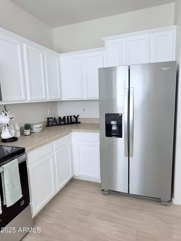 Gilbert, AZ 85295,1840 S FALCON Drive