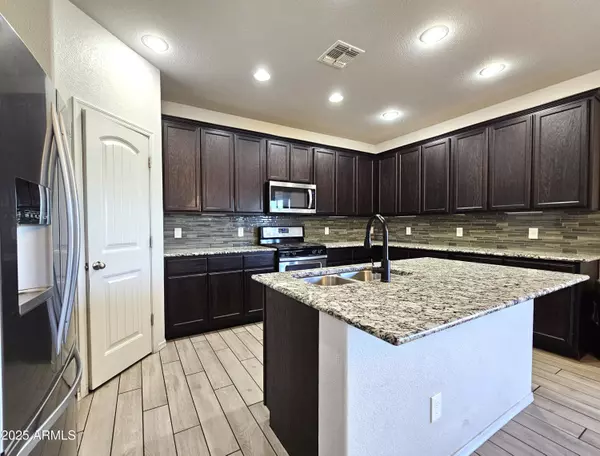 Sierra Vista, AZ 85650,3443 RHAPSODY Drive