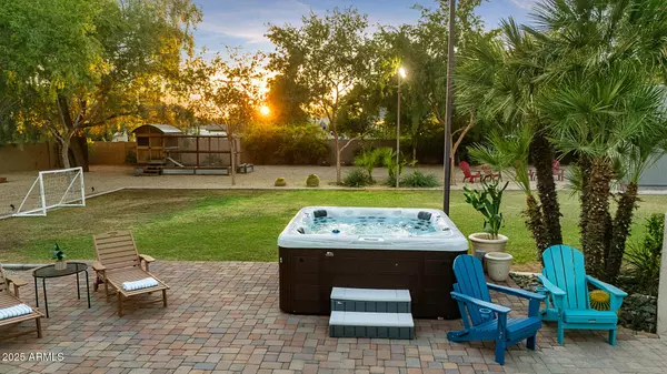 Scottsdale, AZ 85260,8433 E CHOLLA Street