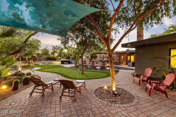 Scottsdale, AZ 85260,8433 E CHOLLA Street