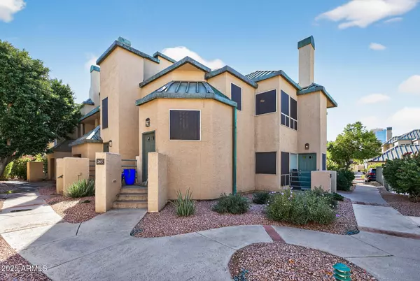 Phoenix, AZ 85034,101 N 7TH Street #245