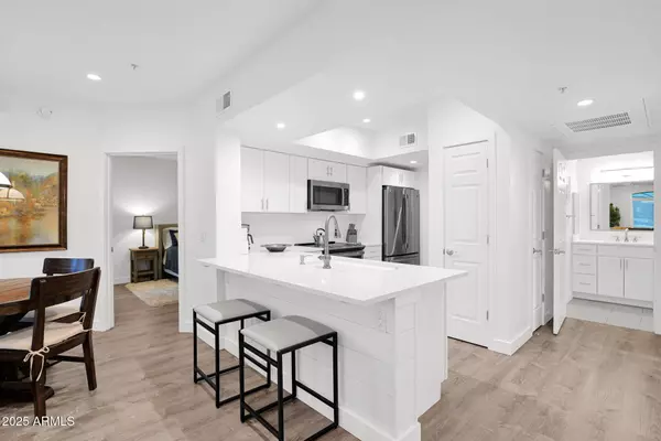 Scottsdale, AZ 85260,15095 N THOMPSON PEAK Parkway #1050