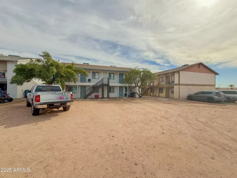 127 S OUTPOST Road #3, Apache Junction, AZ 85119