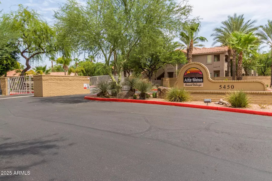 5450 E MCLELLAN Road #209, Mesa, AZ 85205