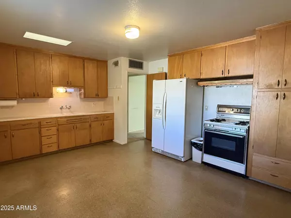 Scottsdale, AZ 85257,7038 E BELLEVIEW Street