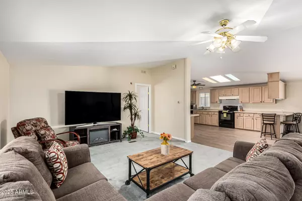 San Tan Valley, AZ 85140,868 E TEE Street