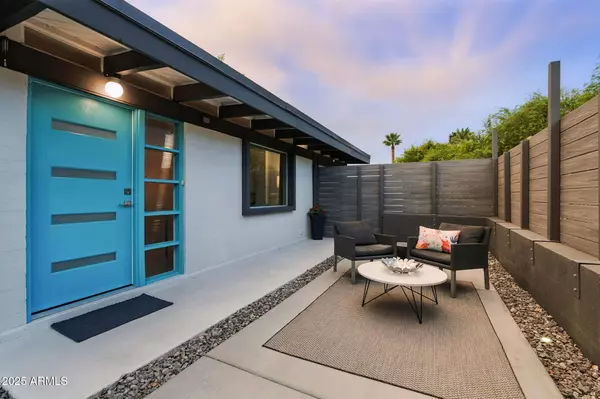 Phoenix, AZ 85014,5809 N 10TH Place