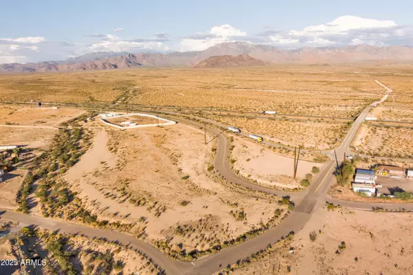 Golden Valley, AZ 86413,10800 S Double R Drive #32208-32