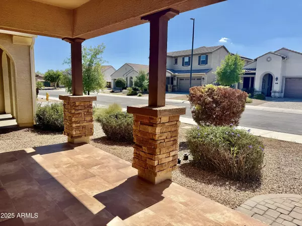 Gilbert, AZ 85297,980 E KNIGHTSBRIDGE Way