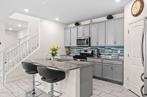 Gilbert, AZ 85296,77 E CONSTITUTION Drive