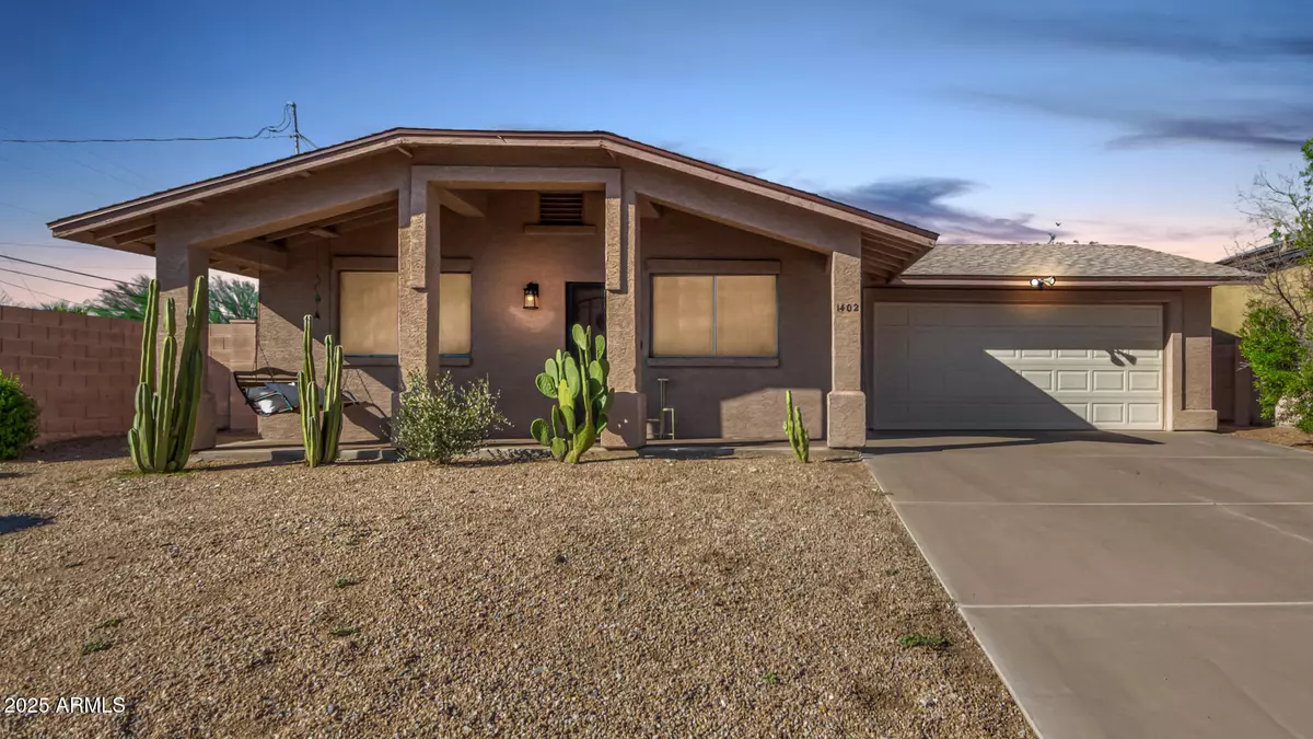 Phoenix, AZ 85020,1402 E Malapai Drive