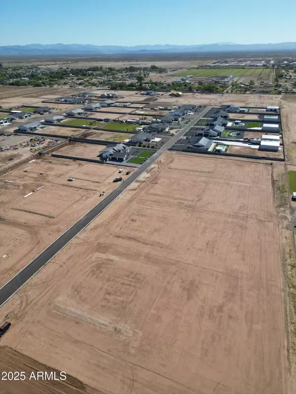 San Tan Valley, AZ 85140,0 E Weston Lane #E-3