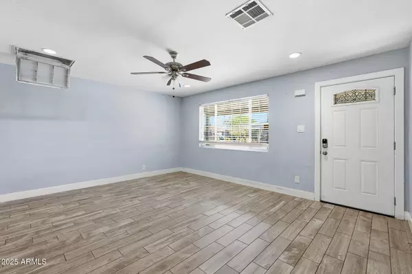 Tempe, AZ 85281,1016 S SIESTA Lane