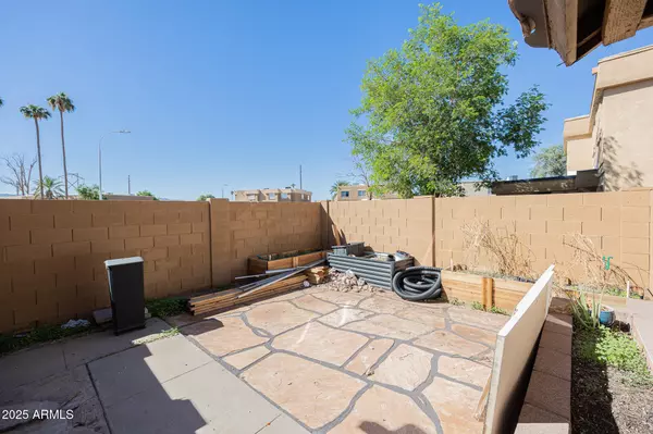 Phoenix, AZ 85040,4635 E SOUTHGATE Avenue