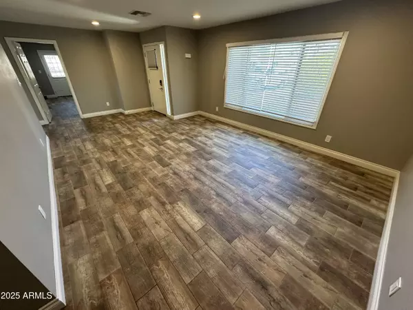 Tempe, AZ 85282,1335 E HERMOSA Drive