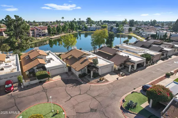 2911 W CHOLLA Street, Phoenix, AZ 85029